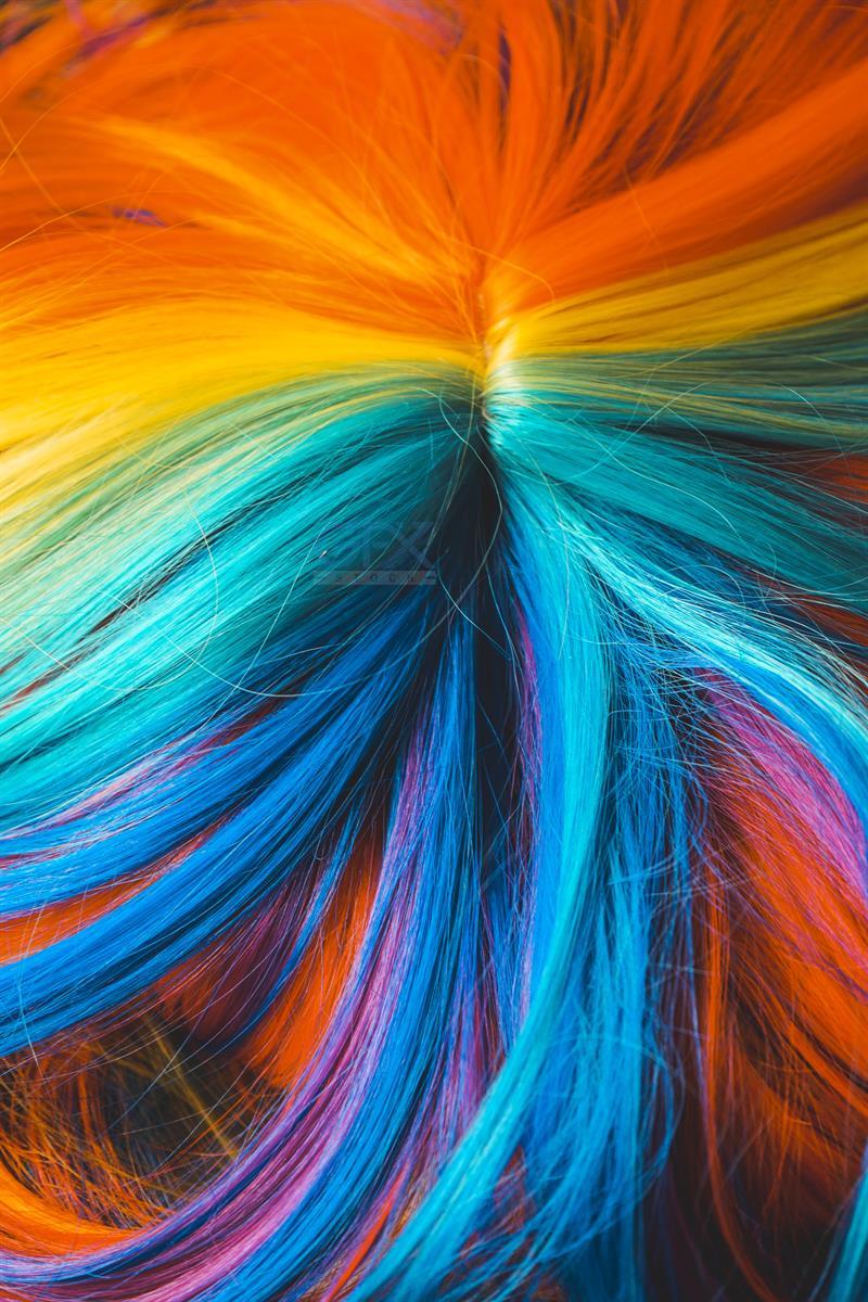 کلاه گیس رنگین کمانی برای فشن – Rainbow Wig Stock Photo
